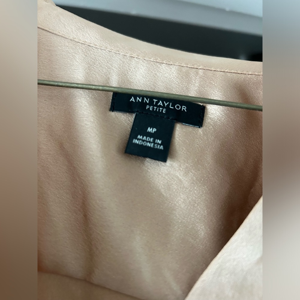 Ann Taylor button down - Picture 2 of 5
